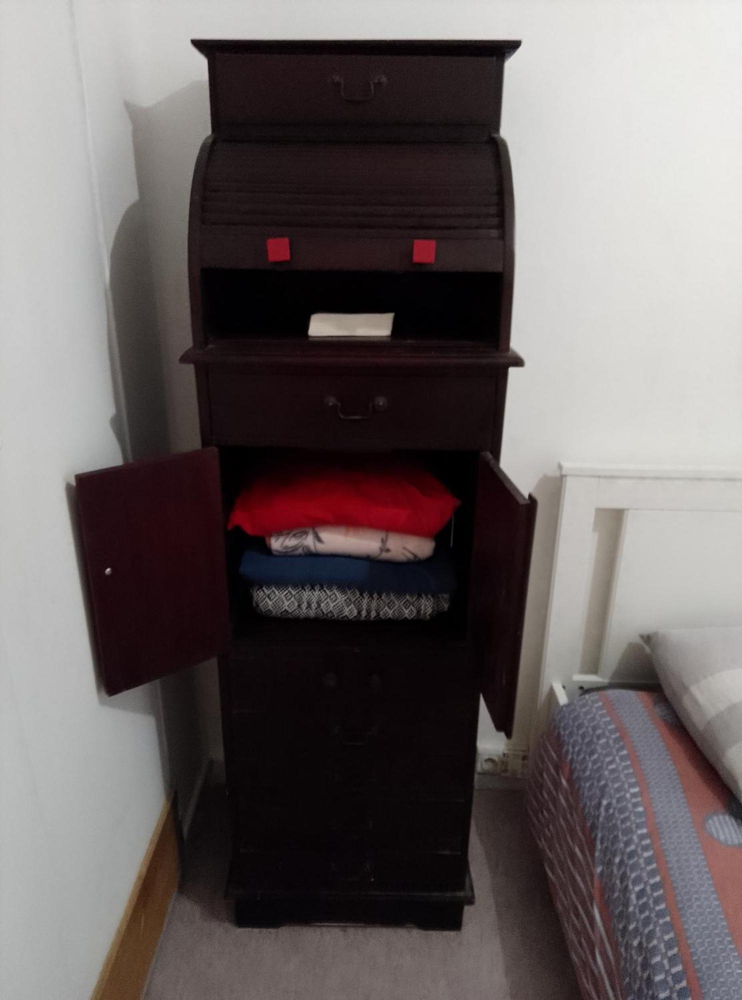 Guesthouse Familial Pour 1,2,3,4 Personnes De 42M2-Accessible Handic -Rez De Chaussee-Vues Sur Rue Et Patio Prive - Sejour,Chambre Separee,Cuisine,Salle De Bain,Lit Double Et Canape-Lit 2Pers-Entree De La Rue Berzelius-5 Minutes Du Metro Brochant-Lig パリ エクステリア 写真